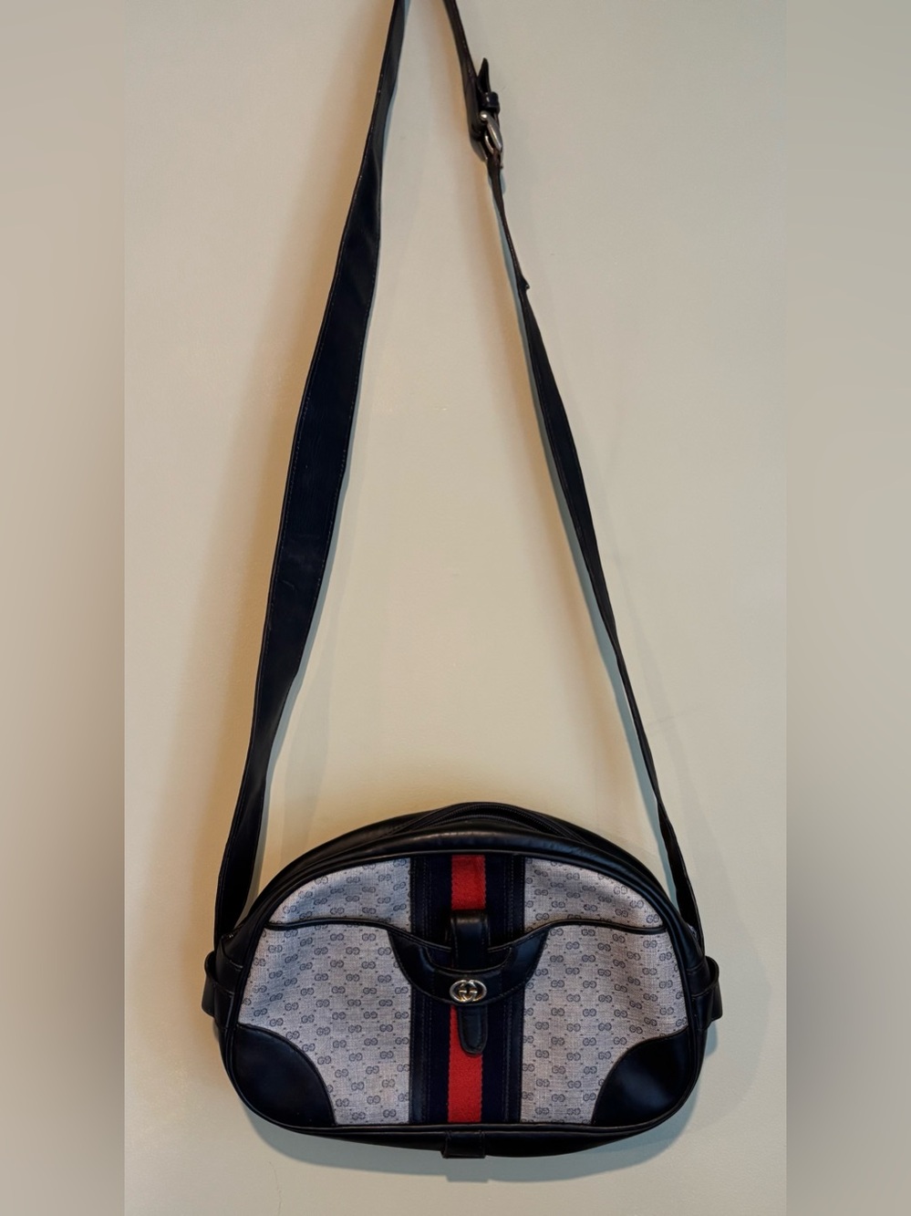 Authentic Gucci Ophidia Crossbody Bag